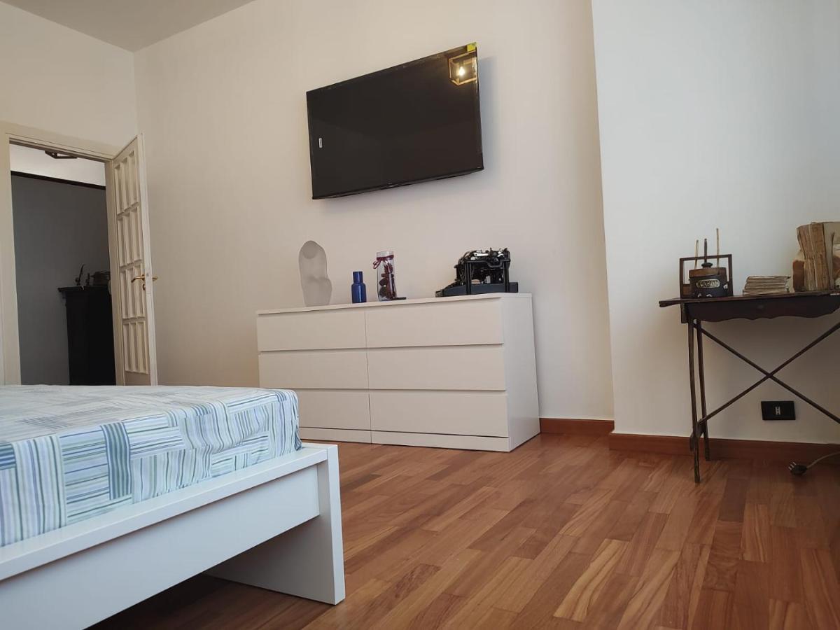 Apartamento Nel Mezzo Del Cammin Bríndisi Exterior foto