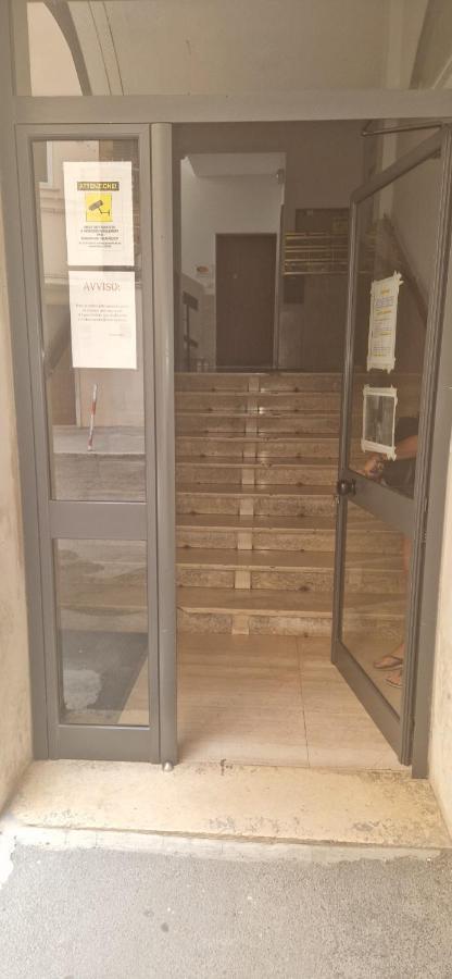 Apartamento Nel Mezzo Del Cammin Bríndisi Exterior foto